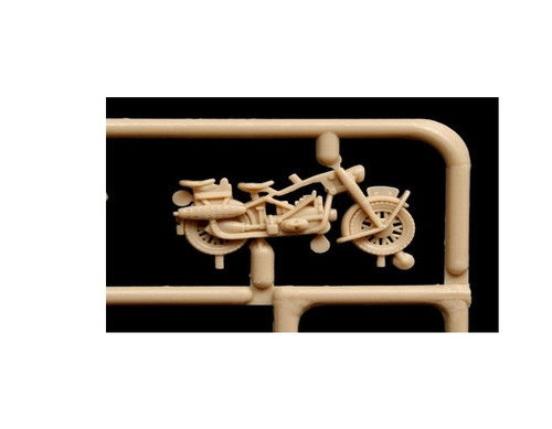 Italeri Model Kit WWII German Motorcycles 1:72 14+